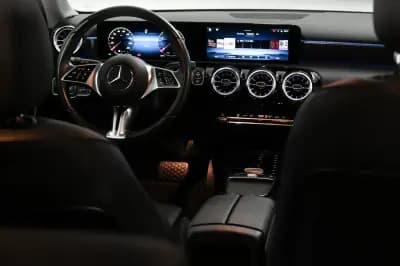 Sell Mercedes-Benz A 200 2023 - 29900 EUR, 59000 km - AUTO.MOTO.pt