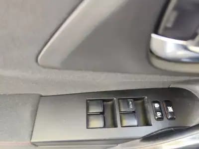 Vendo Toyota Auris Touring Sports 2015 - 12980 EUR, 229000 km - AUTO.MOTO.pt