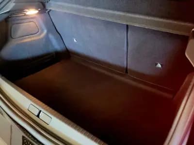 Vendo Peugeot e-208 2022 - 27500 EUR, 7504 km - AUTO.MOTO.pt