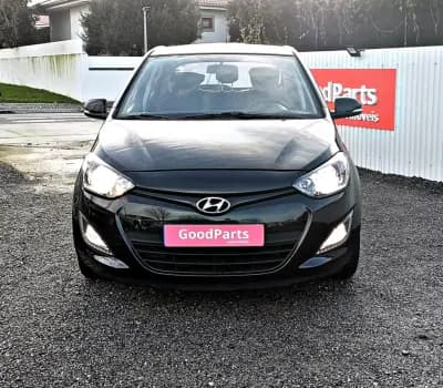 Vendo Hyundai i20 2012 - 7490 EUR, 172563 km - AUTO.MOTO.pt