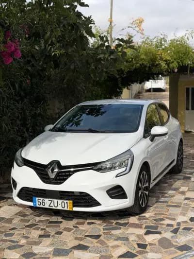 Sell Renault Clio 2020 - 14900 EUR, 51155 km - AUTO.MOTO.pt