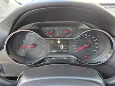 Sell Opel Crossland X 2019 - 10450 EUR, 147430 km - AUTO.MOTO.pt