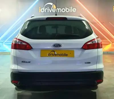 Vendo Ford Focus 2014 - 8900 EUR, 124734 km - AUTO.MOTO.pt