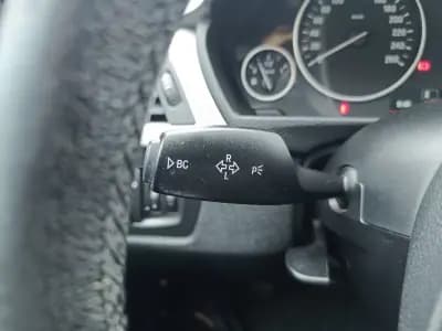 Vendo BMW 318 2012 - 12890 EUR, 205182 km - AUTO.MOTO.pt