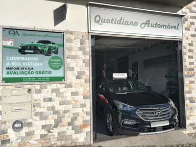 Vendo Hyundai Santa Fe 2016 - 21950 EUR, 149998 km - AUTO.MOTO.pt