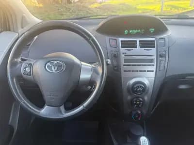 Vendo Toyota Yaris 2009 - 6550 EUR, 147000 km - AUTO.MOTO.pt