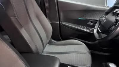 Sell Peugeot 2008 2022 - 16750 EUR, 71000 km - AUTO.MOTO.pt