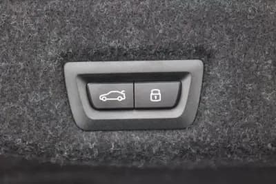 Sell BMW 520 2024 - 59480 EUR, 24831 km - AUTO.MOTO.pt