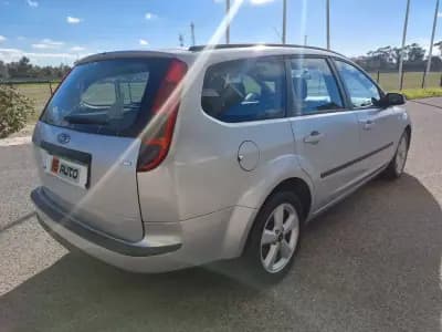 Sell Ford Focus SW 2005 - 2990 EUR, 307902 km - AUTO.MOTO.pt