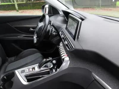 Sell Peugeot 3008 2017 - 18990 EUR, 151000 km - AUTO.MOTO.pt