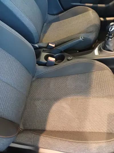 Sell Peugeot 208 2025 - 20000 EUR, 9870 km - AUTO.MOTO.pt