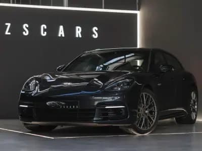 Sell Porsche Panamera Sport Turismo 2019 - 69990 EUR, 80000 km - AUTO.MOTO.pt