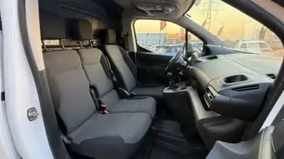 Vendo Peugeot Partner 2020 - 12990 EUR, 130000 km - AUTO.MOTO.pt