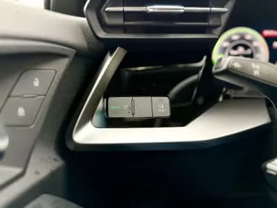 Vendo Audi A3 Sportback 2021 - 23950 EUR, 89000 km - AUTO.MOTO.pt