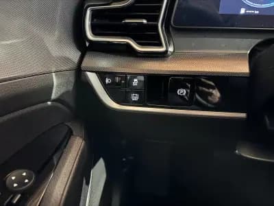 Sell Kia Sportage 2025 - 38900 EUR, 2350 km - AUTO.MOTO.pt