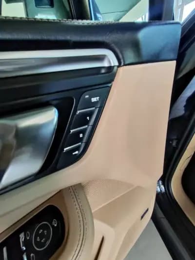 Vendo Porsche Macan 2024 - 86500 EUR, 20700 km - AUTO.MOTO.pt