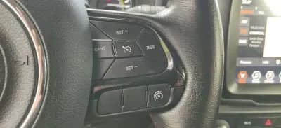 Sell Jeep Renegade 2022 - 20490 EUR, 108000 km - AUTO.MOTO.pt