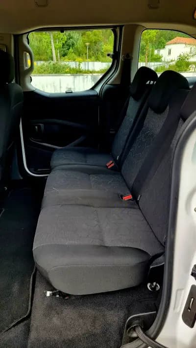 Vendo Peugeot Partner 2018 - 15900 EUR, 160000 km - AUTO.MOTO.pt