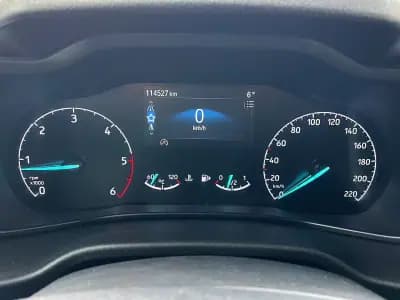 Vendo Ford Transit Connect 2021 - 15450 EUR, 114000 km - AUTO.MOTO.pt