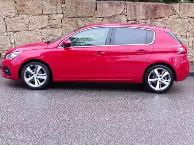Vendo Peugeot 308 2019 - 12990 EUR, 77000 km - AUTO.MOTO.pt