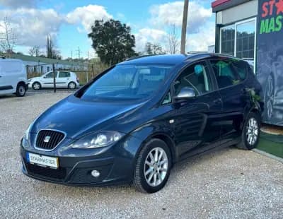 Sell SEAT Altea 2010 - 5450 EUR, 235460 km - AUTO.MOTO.pt