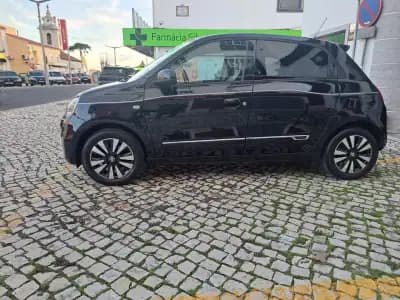 Vendo Renault Twingo 2022 - 12990 EUR, 51026 km - AUTO.MOTO.pt