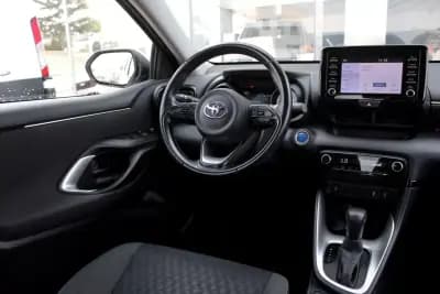 Sell Toyota Yaris 2022 - 21900 EUR, 71200 km - AUTO.MOTO.pt