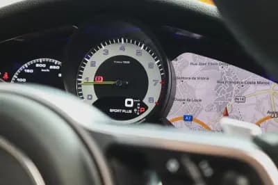 Sell Porsche Panamera Sport Turismo 2019 - 69880 EUR, 97640 km - AUTO.MOTO.pt