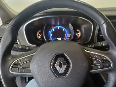 Sell Renault Mégane 2016 - 16190 EUR, 93255 km - AUTO.MOTO.pt