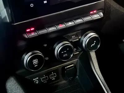 Sell Renault Zoe 2020 - 13900 EUR, 105098 km - AUTO.MOTO.pt