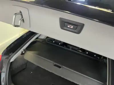 Vendo BMW 320 2017 - 19990 EUR, 185000 km - AUTO.MOTO.pt