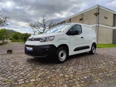 Vendo Citroën Berlingo 2021 - 12950 EUR, 156000 km - AUTO.MOTO.pt
