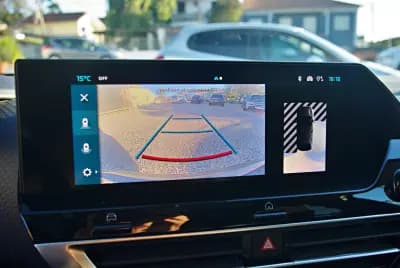 Vendo Citroën C4 2023 - 20900 EUR, 17652 km - AUTO.MOTO.pt