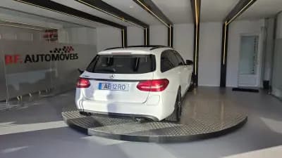 Sell Mercedes-Benz C 350 2015 - 22500 EUR, 187084 km - AUTO.MOTO.pt