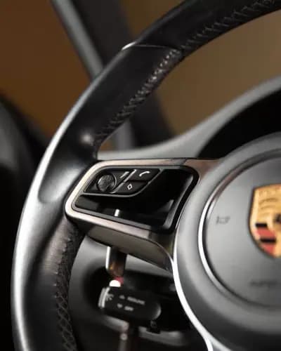 Vendo Porsche Macan 2017 - 47950 EUR, 116000 km - AUTO.MOTO.pt