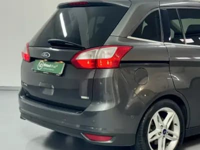 Vendo Ford Grand C-Max 2016 - 9950 EUR, 108000 km - AUTO.MOTO.pt