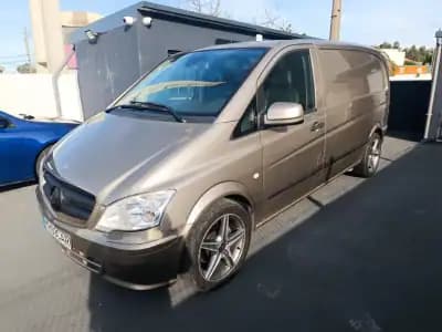 Vendo Mercedes-Benz Vito 2012 - 15900 EUR, 177378 km - AUTO.MOTO.pt