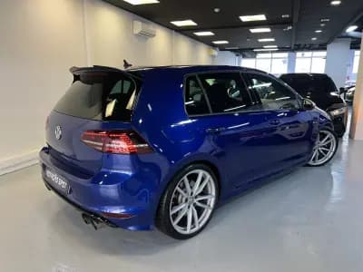 Vendo Volkswagen Golf 2016 - 26990 EUR, 127000 km - AUTO.MOTO.pt