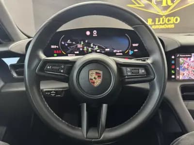 Vendo Porsche Taycan 2021 - 67000 EUR, 60000 km - AUTO.MOTO.pt