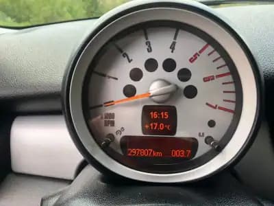 Vendo MINI 2008 - 7999 EUR, 300000 km - AUTO.MOTO.pt