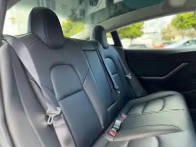 Vendo Tesla Model 3 2019 - 23990 EUR, 73000 km - AUTO.MOTO.pt