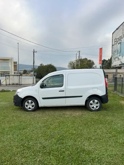 Vendo Renault KANGOO MAXI 1.5 DCI BUSINESS S/S 2021 - 10900 EUR, 154000 km - AUTO.MOTO.pt