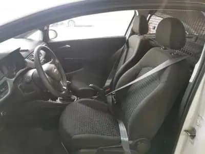 Sell Opel Corsa E Van 2017 - 8900 EUR, 158989 km - AUTO.MOTO.pt