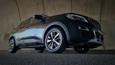 Vendo Peugeot 3008 2020 - 21500 EUR, 90000 km - AUTO.MOTO.pt