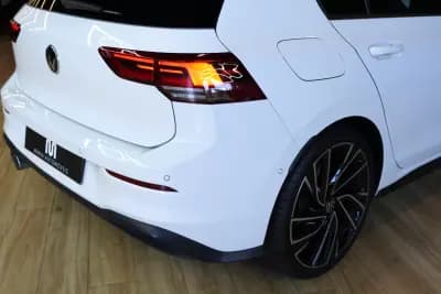 Vendo Volkswagen Golf 2021 - 34970 EUR, 88000 km - AUTO.MOTO.pt