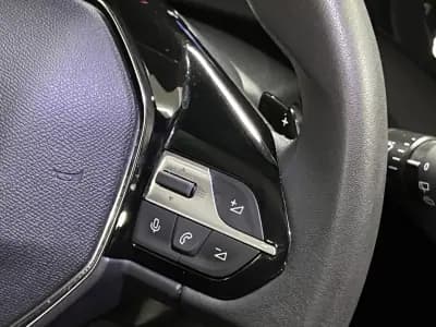 Sell Peugeot 308 SW 2023 - 22990 EUR, 99000 km - AUTO.MOTO.pt