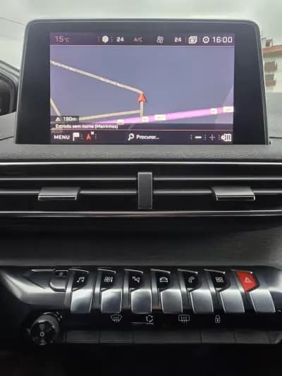 Sell Peugeot 3008 2018 - 22950 EUR, 162300 km - AUTO.MOTO.pt