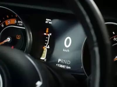 Sell Jeep Wrangler Unlimited 2019 - 62900 EUR, 123841 km - AUTO.MOTO.pt