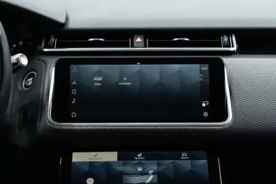 Sell Land Rover Range Rover Velar 2021 - 51950 EUR, 76000 km - AUTO.MOTO.pt