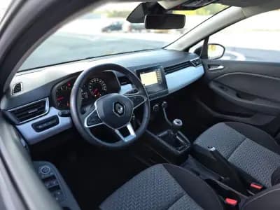 Vendo Renault Clio 2023 - 14750 EUR, 24600 km - AUTO.MOTO.pt